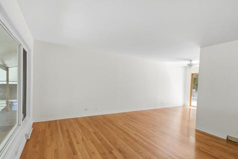 75 South 2nd Avenue Lombard IL 60148