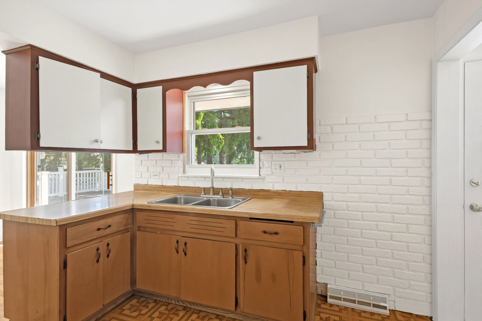 75 South 2nd Avenue Lombard IL 60148