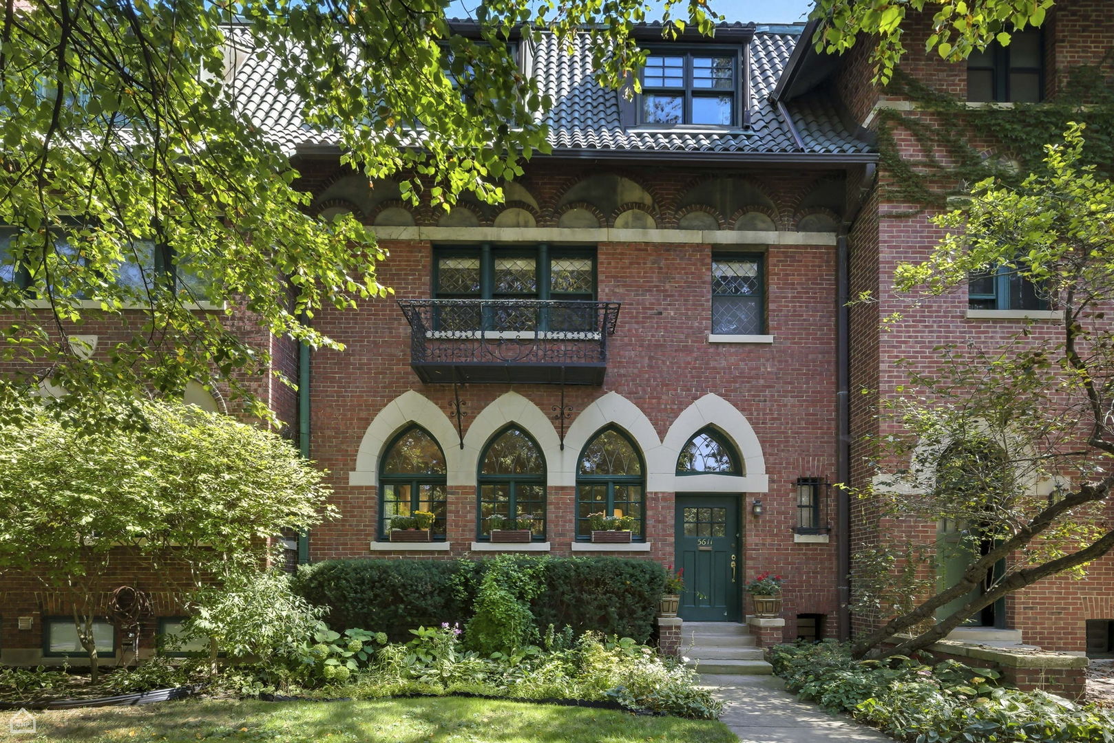 5611 South Kenwood Avenue Chicago IL 60637