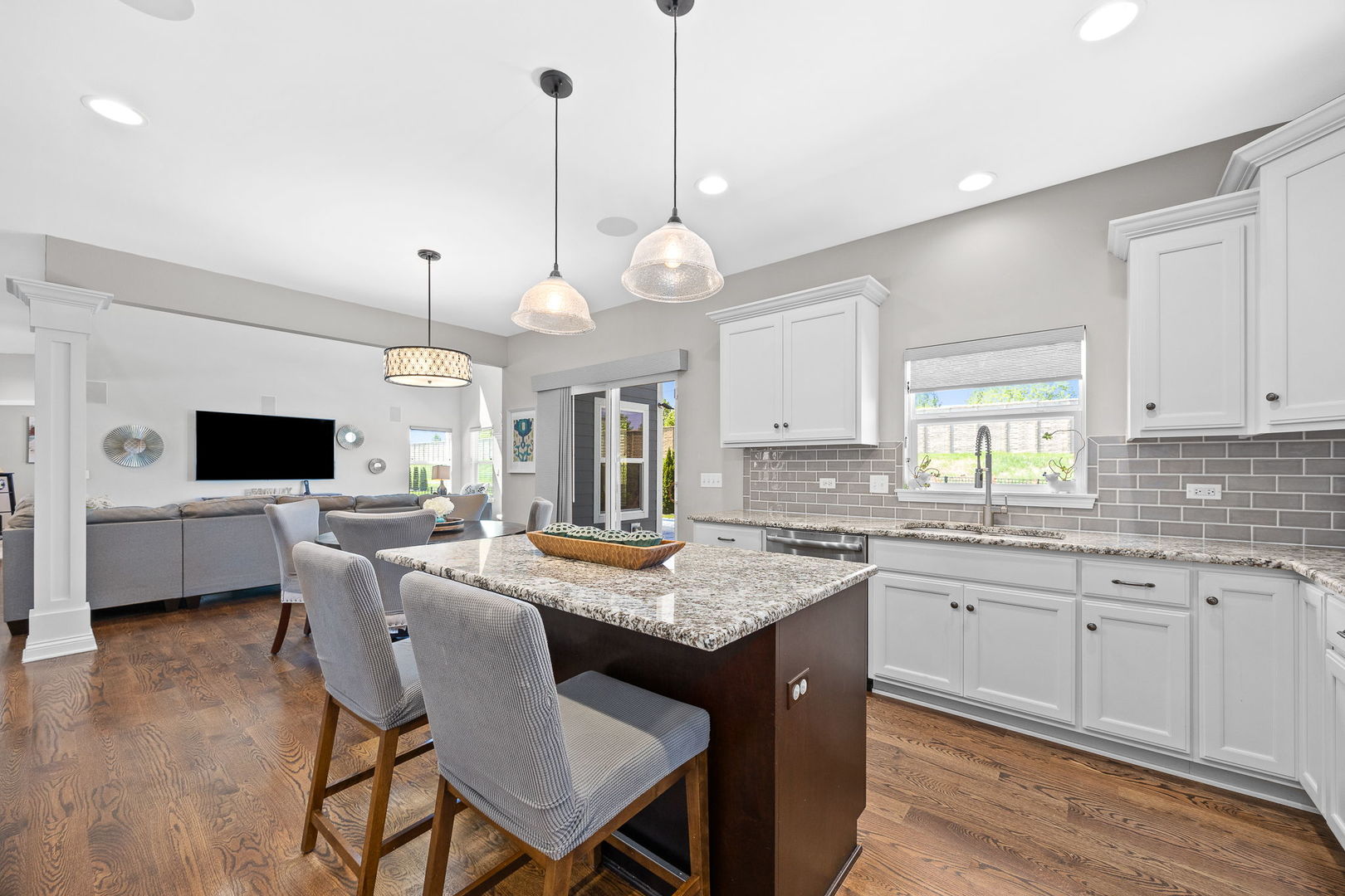 4211 Chinaberry Lane Naperville IL 60564