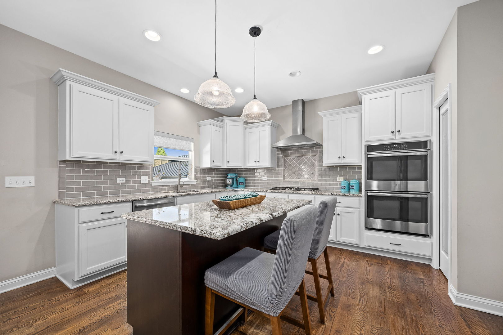 4211 Chinaberry Lane Naperville IL 60564