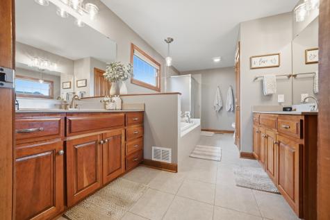 468 Rutland Road Dekalb IL 60115