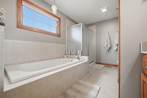 468 Rutland Road Dekalb IL 60115