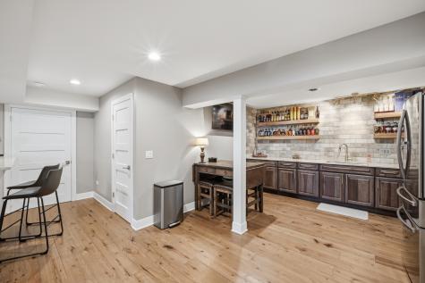 468 Rutland Road Dekalb IL 60115