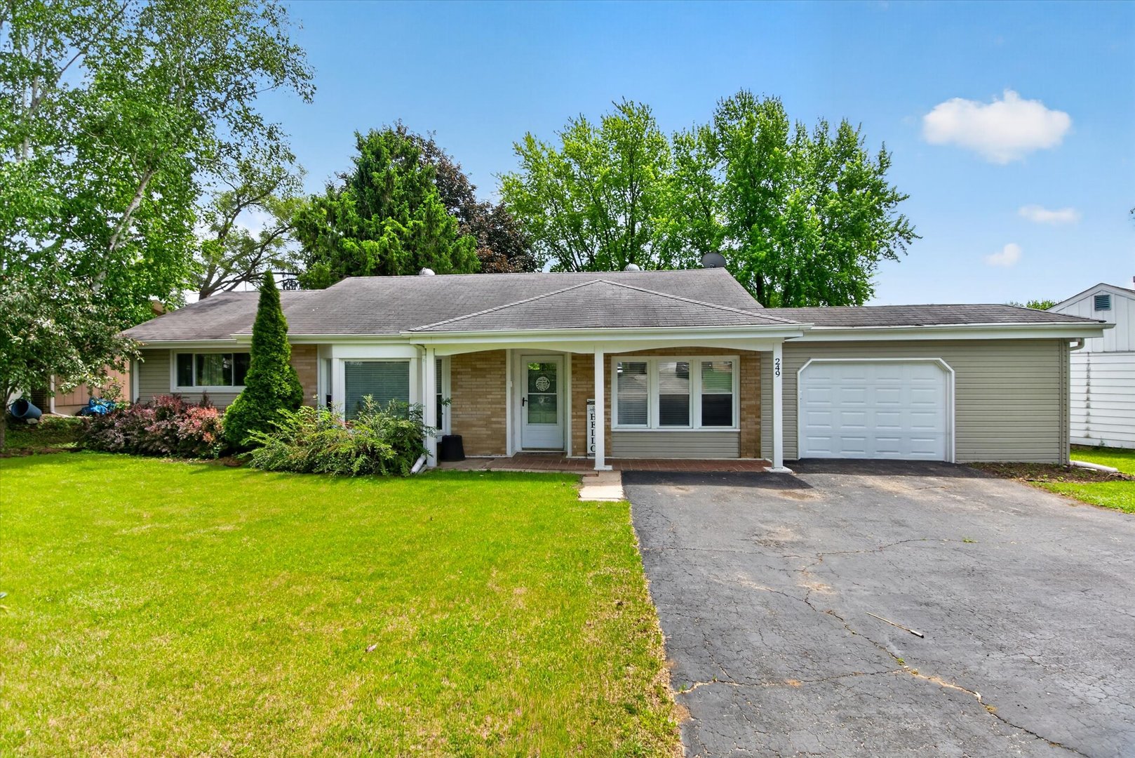 249 Hickory Lane Antioch IL 60002