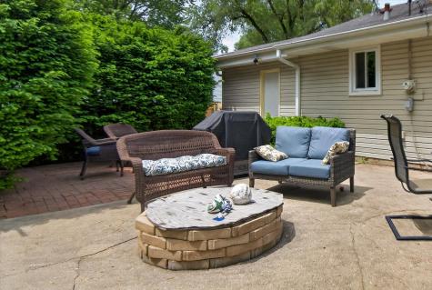 249 Hickory Lane Antioch IL 60002