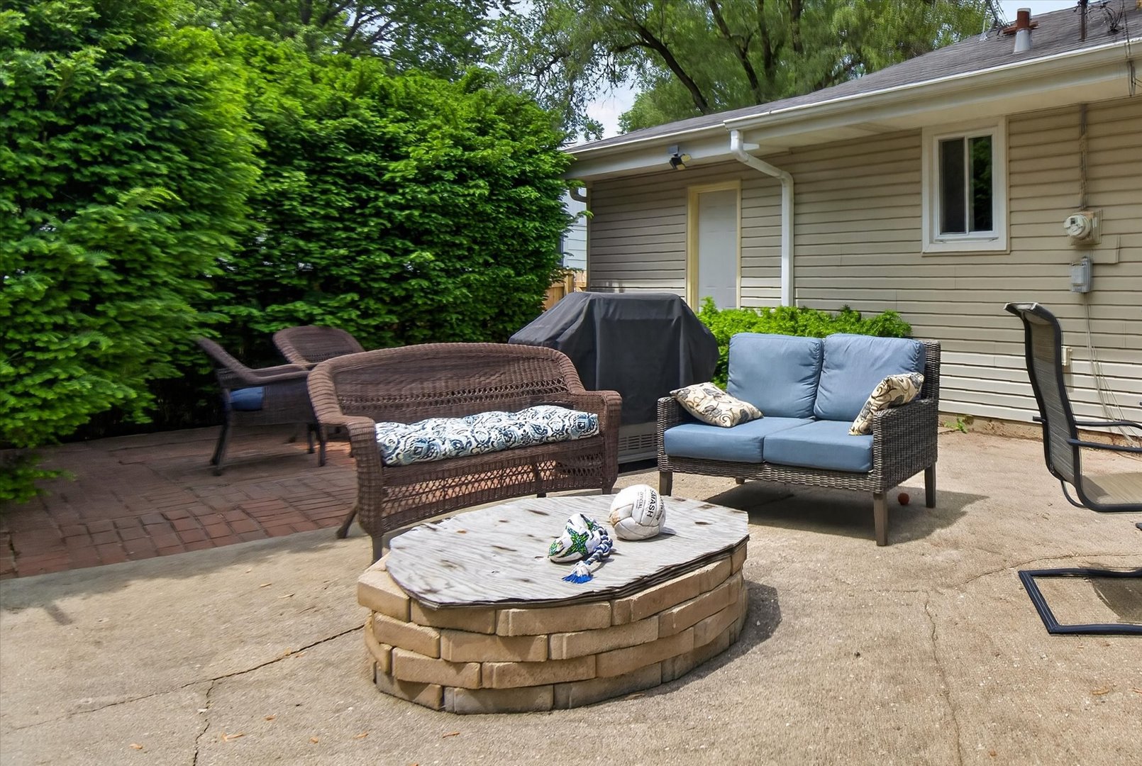 249 Hickory Lane Antioch IL 60002