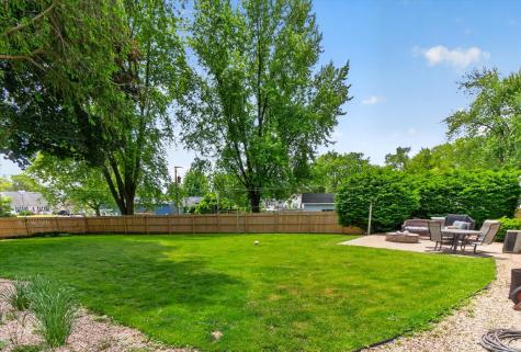 249 Hickory Lane Antioch IL 60002