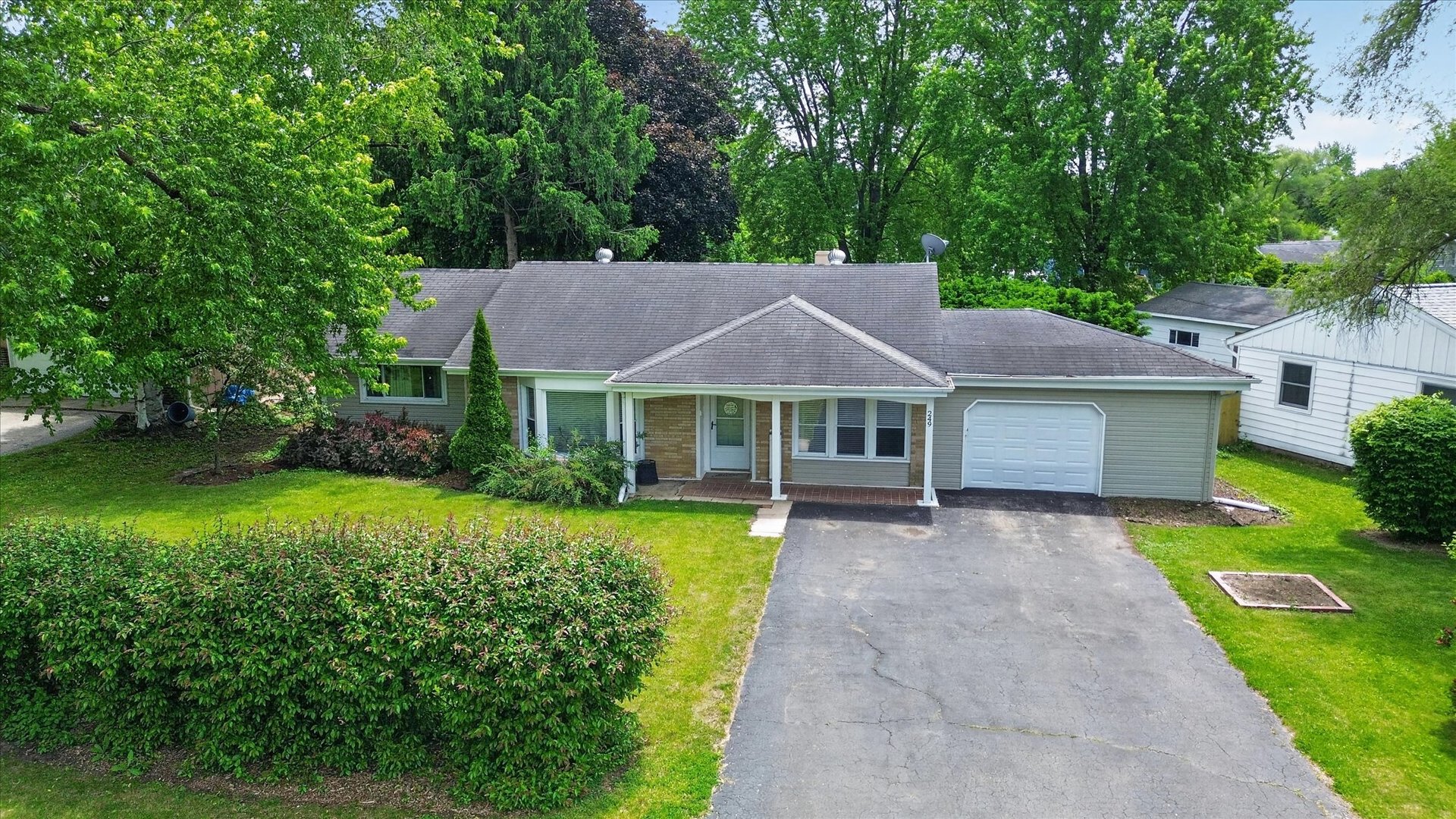 249 Hickory Lane Antioch IL 60002