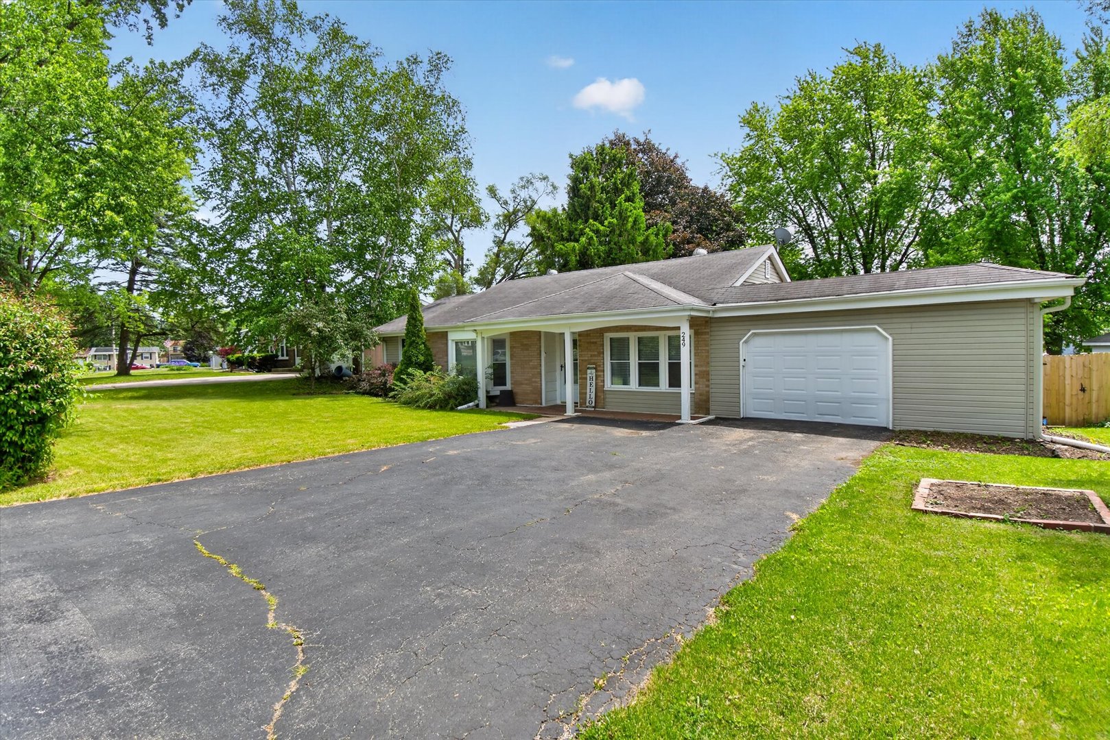 249 Hickory Lane Antioch IL 60002