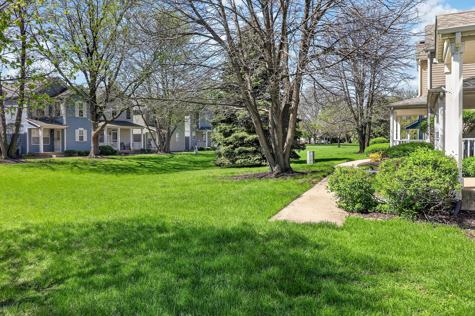 2360 Woodhill Court Plainfield IL 60586