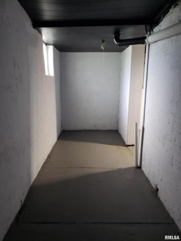 212 44TH Street Moline IL 61265