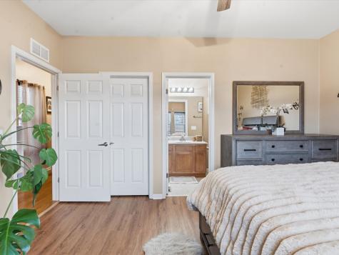 5355 West Galewood Avenue Chicago IL 60639