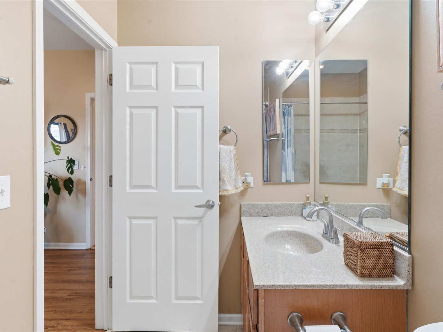 5355 West Galewood Avenue Chicago IL 60639