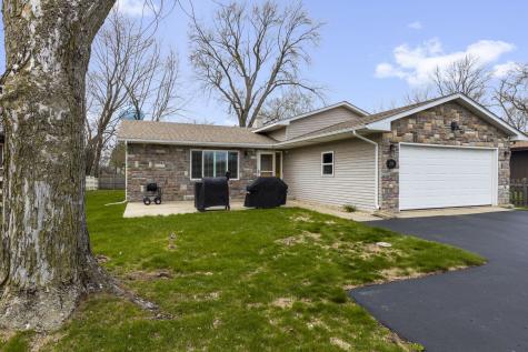 218 Mastodon Drive Ingleside IL 60041