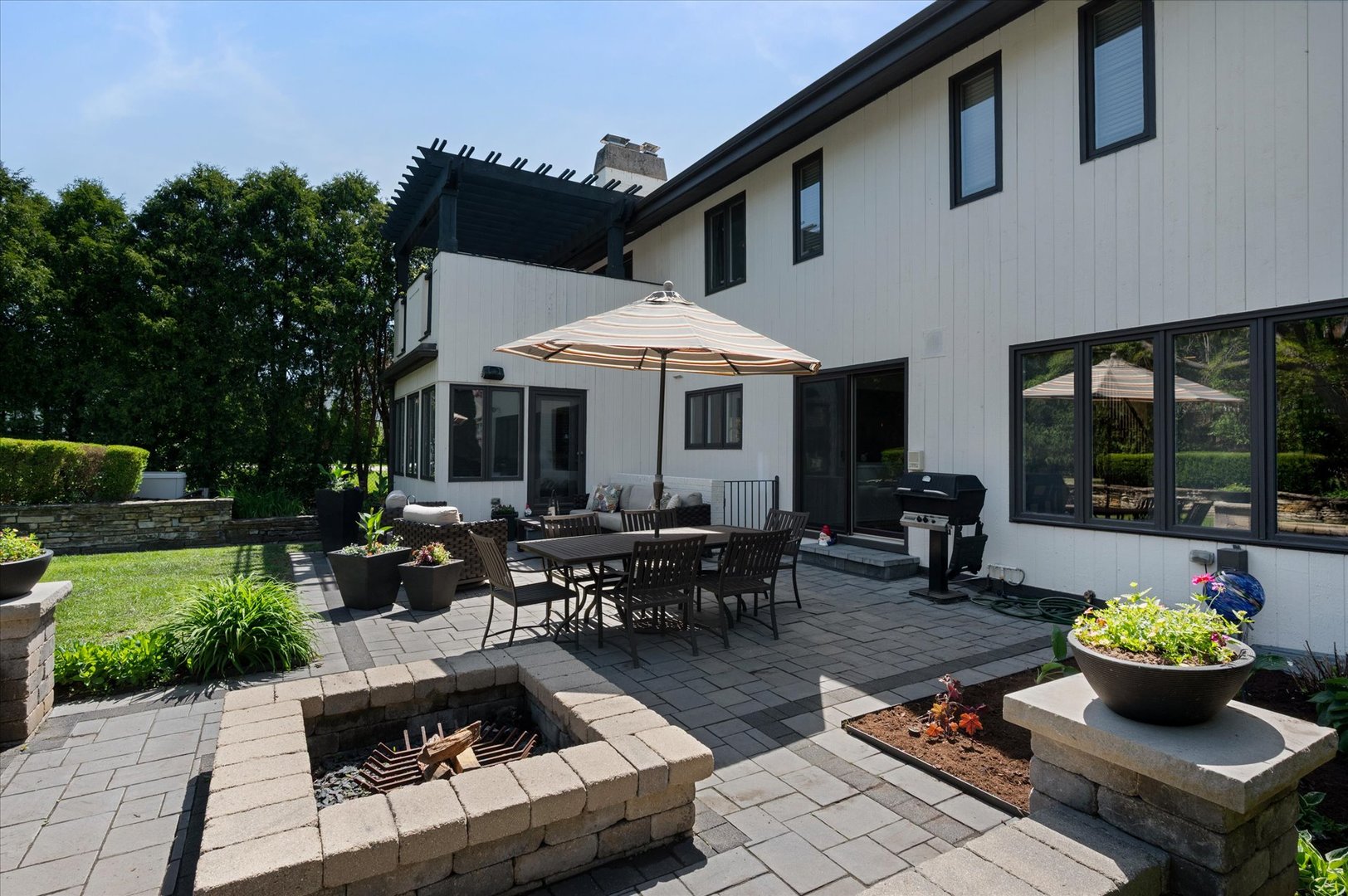 281 West Elm Park Avenue Elmhurst IL 60126