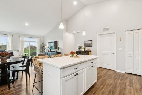 1053 Honey Locust Drive Crystal Lake IL 60012