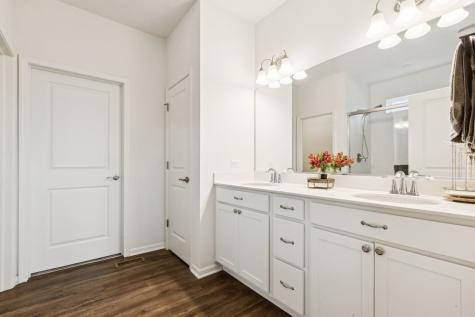1053 Honey Locust Drive Crystal Lake IL 60012