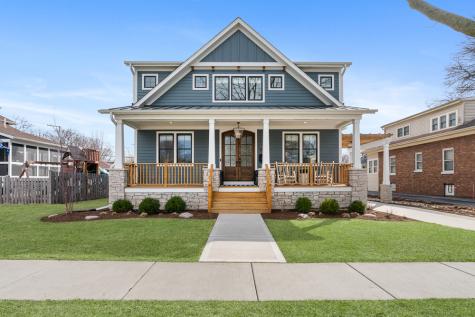 411 North Pine Avenue Arlington Heights IL 60004