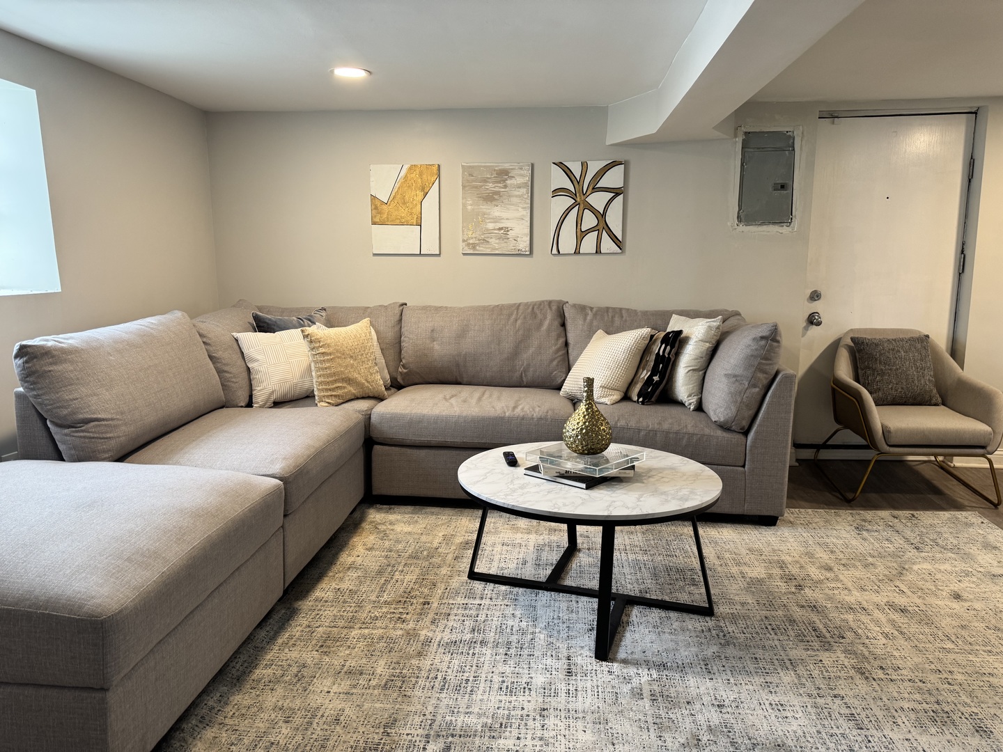 822 East 87th Place Chicago IL 60619