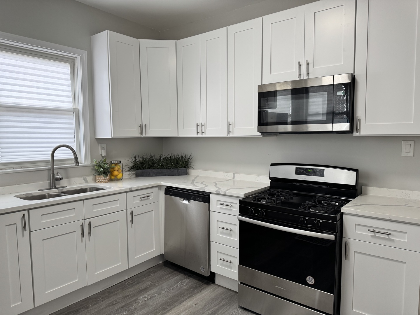 822 East 87th Place Chicago IL 60619