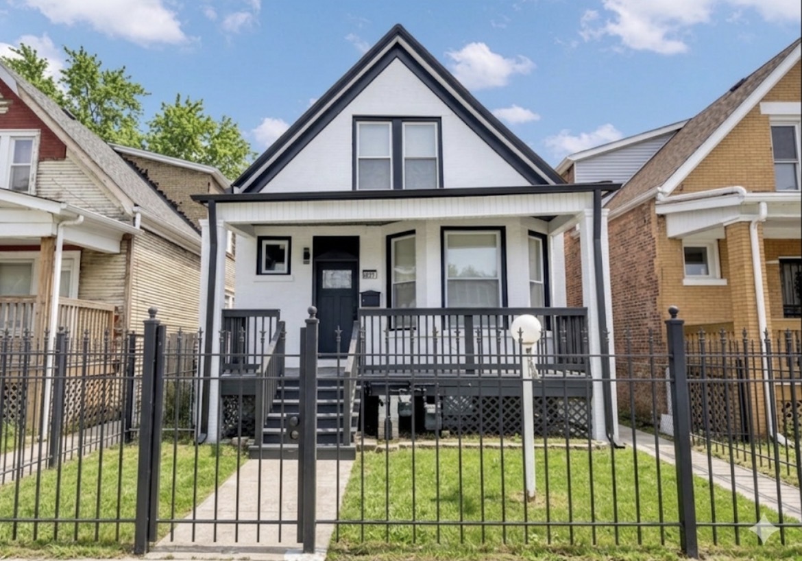 6607 South Oakley Avenue Chicago IL 60636