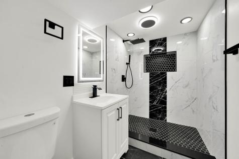 6607 South Oakley Avenue Chicago IL 60636