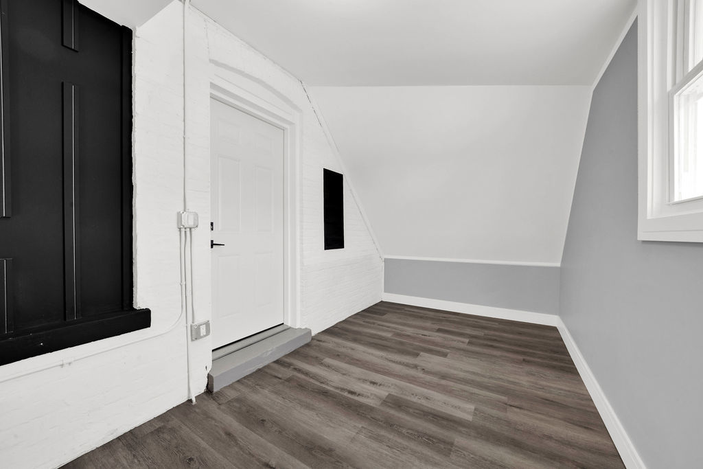 6607 South Oakley Avenue Chicago IL 60636