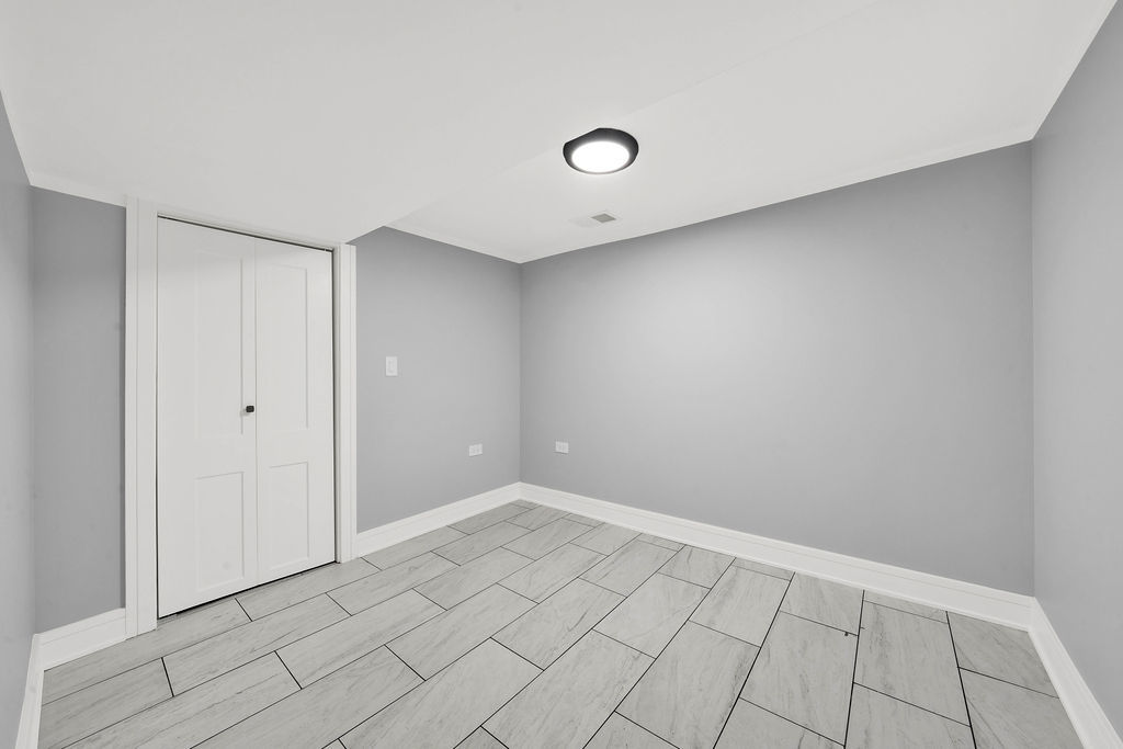 6607 South Oakley Avenue Chicago IL 60636