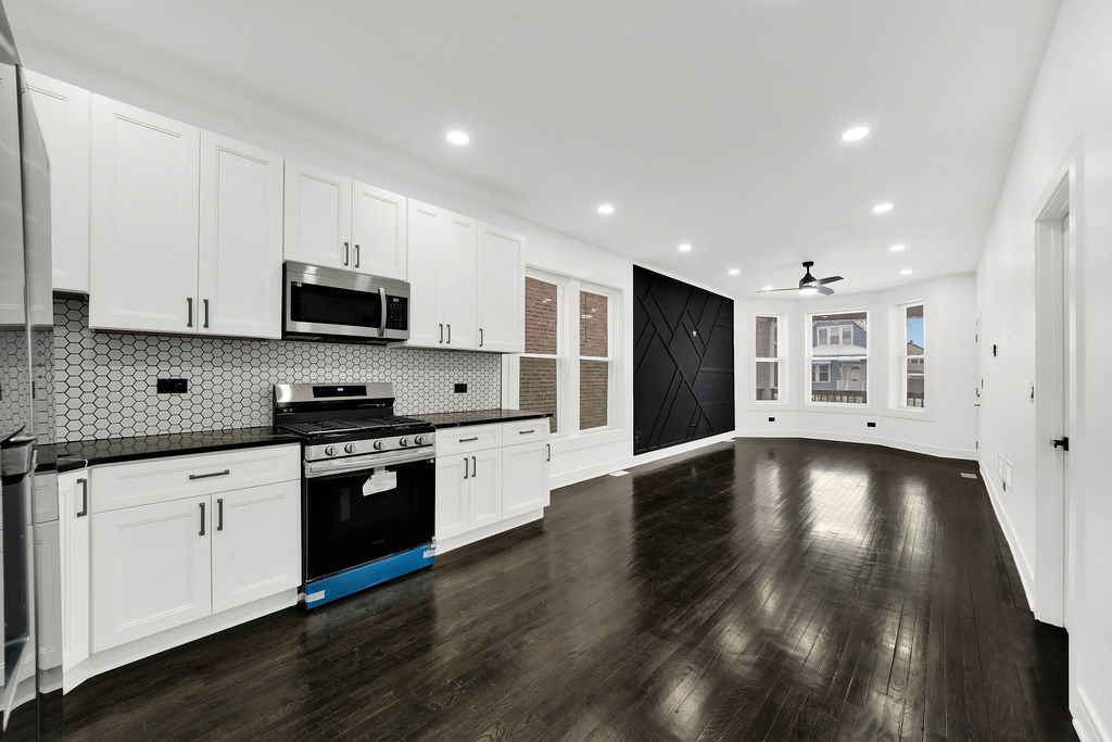 6607 South Oakley Avenue Chicago IL 60636