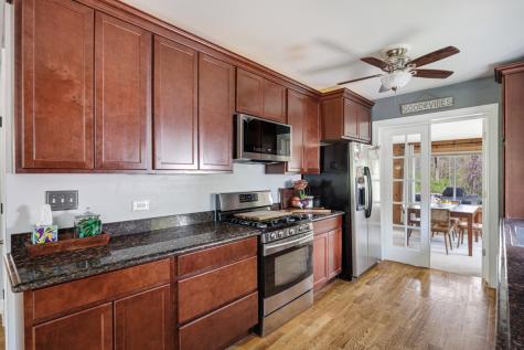 1020 Dean Street St. Charles IL 60174