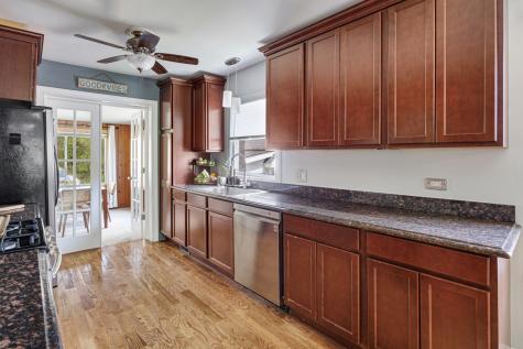 1020 Dean Street St. Charles IL 60174