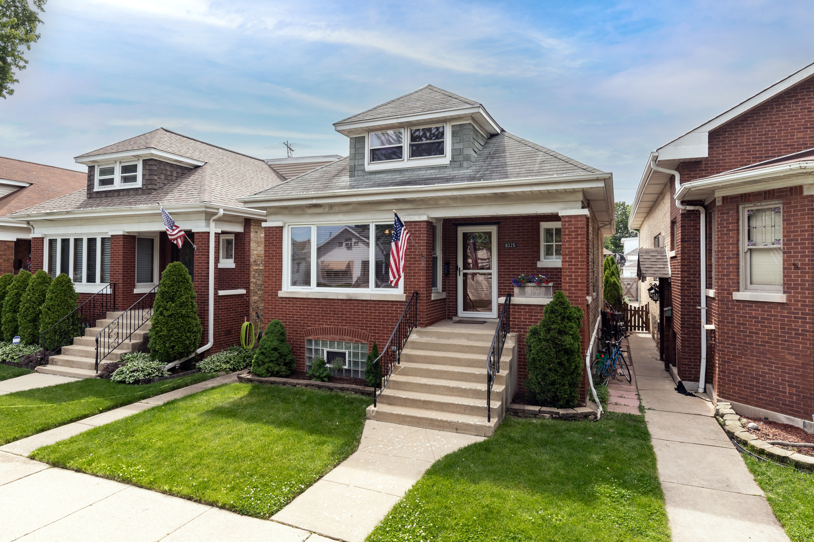6325 West Huntington Street Chicago IL 60646