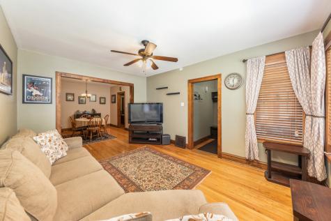6325 West Huntington Street Chicago IL 60646
