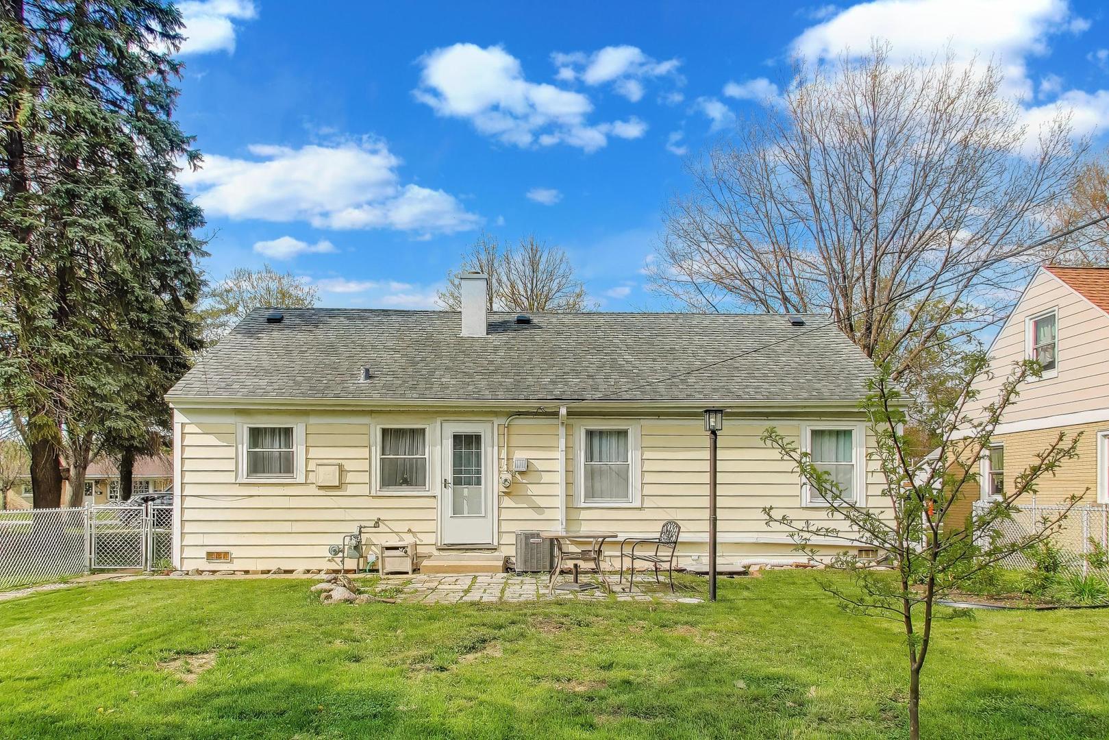 9529 Monroe Avenue Brookfield IL 60513