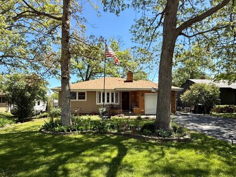 707 Kirkwood Avenue Winthrop Harbor IL 60096