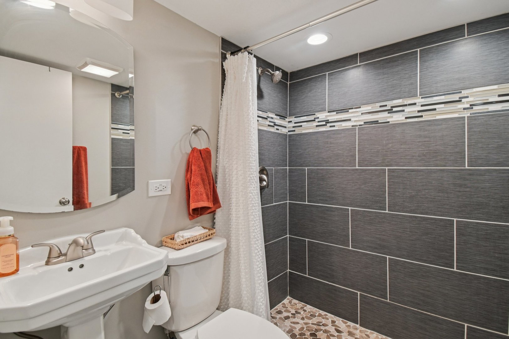 1024 Blanchard Street Downers Grove IL 60516