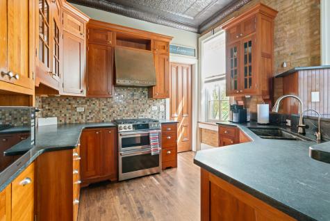 1542 Plainfield Road Oswego IL 60543