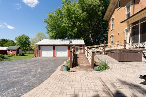1542 Plainfield Road Oswego IL 60543