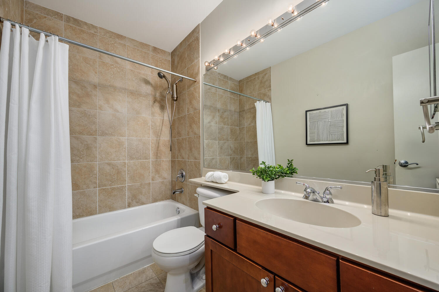 1036 North Crosby Street Chicago IL 60610