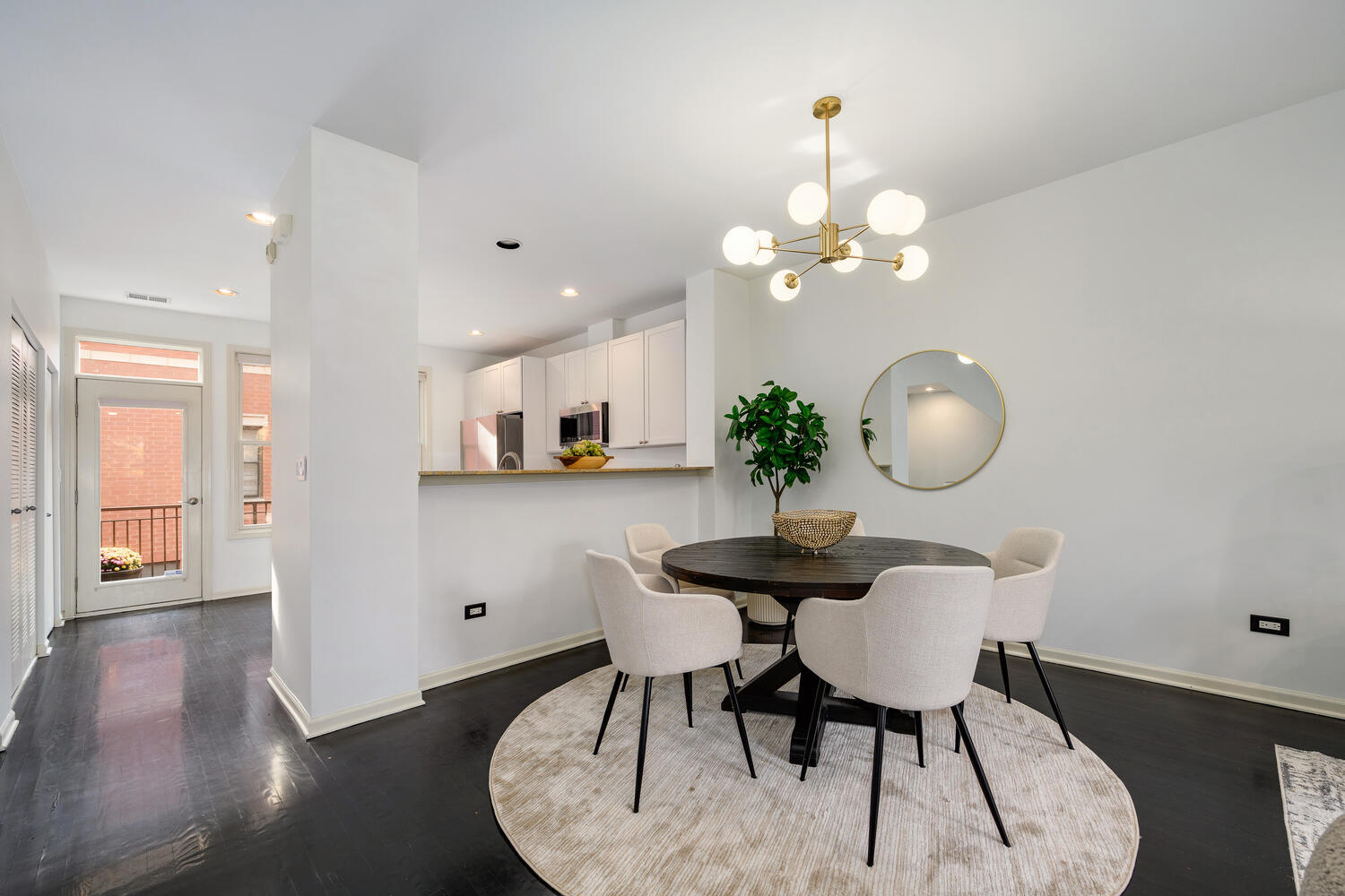 1036 North Crosby Street Chicago IL 60610