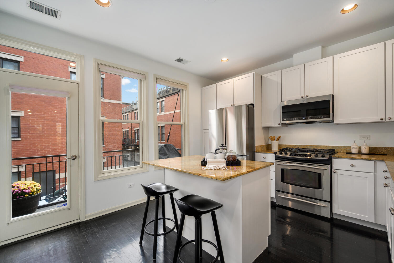 1036 North Crosby Street Chicago IL 60610