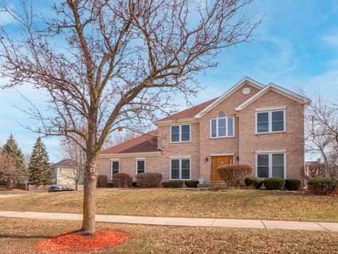 2404 Gleneagles Drive Naperville IL 60565