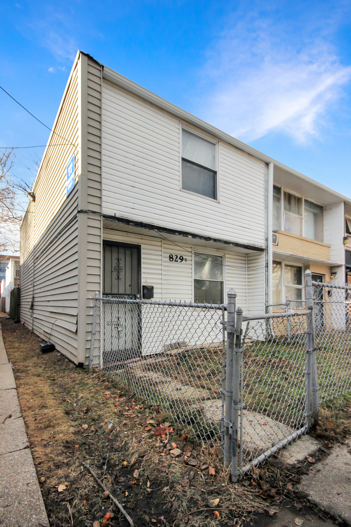 829 East 48th Street Chicago IL 60615