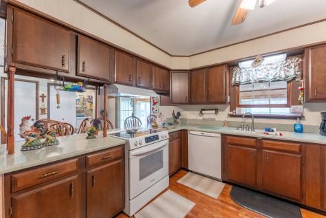 607 East 15th Street Johnston City IL 62951