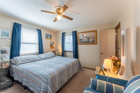607 East 15th Street Johnston City IL 62951