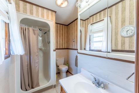 607 East 15th Street Johnston City IL 62951