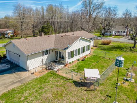 607 East 15th Street Johnston City IL 62951