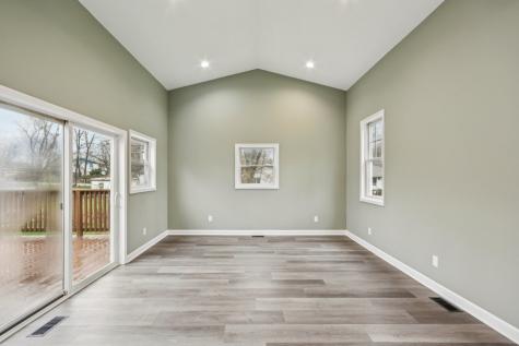 402 Lily Lane Lakemoor IL 60051