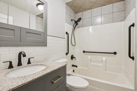 402 Lily Lane Lakemoor IL 60051